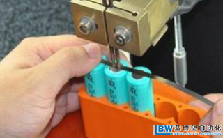 18650鋰動力電池組點焊鎳片的方法